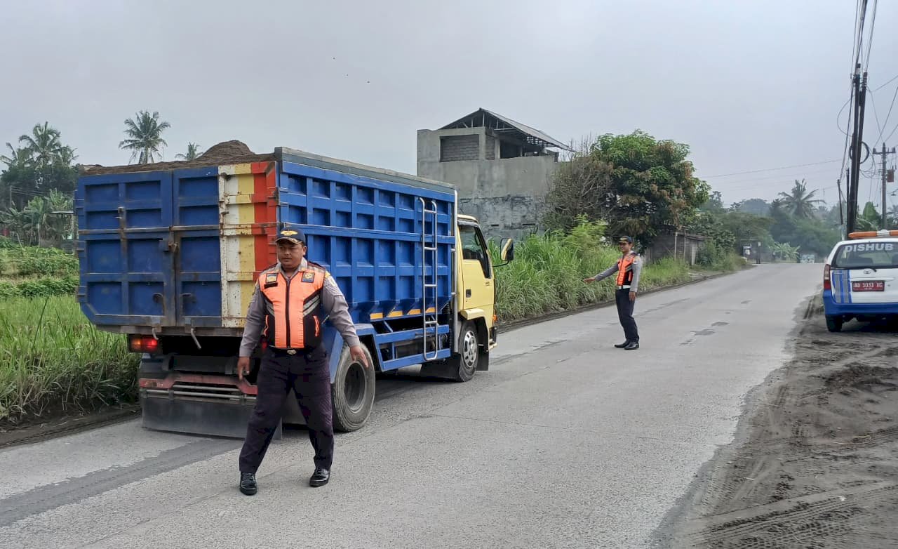 Pengawasan Angkutan Galian C di Pokoh-Menden-Kebonarum, Klaten - Dishub Klaten