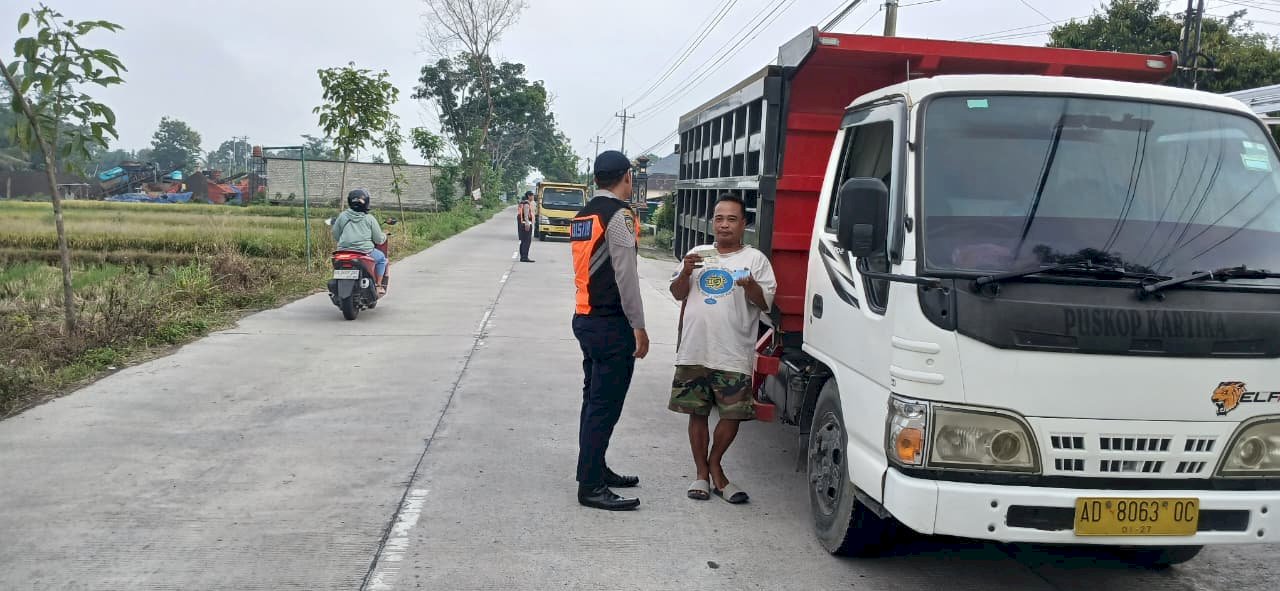 Pengawasan Angkutan Galian C di Pokoh-Menden-Kebonarum, Klaten - Dishub Klaten