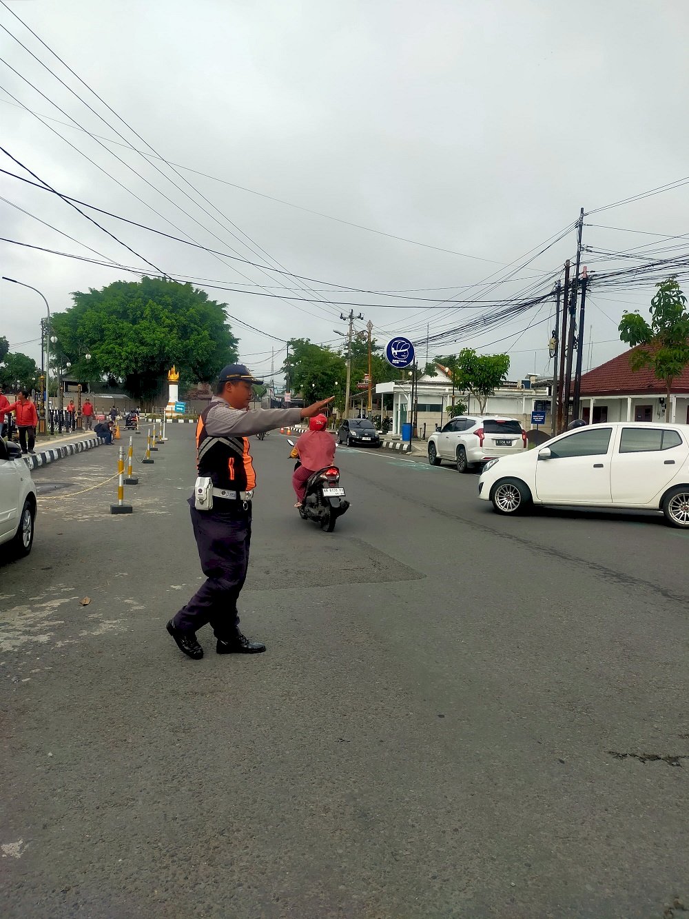 Pengaturan Lalu Lintas Sosialisasi Titik Penjemputan Ojek Online Stasiun Klaten