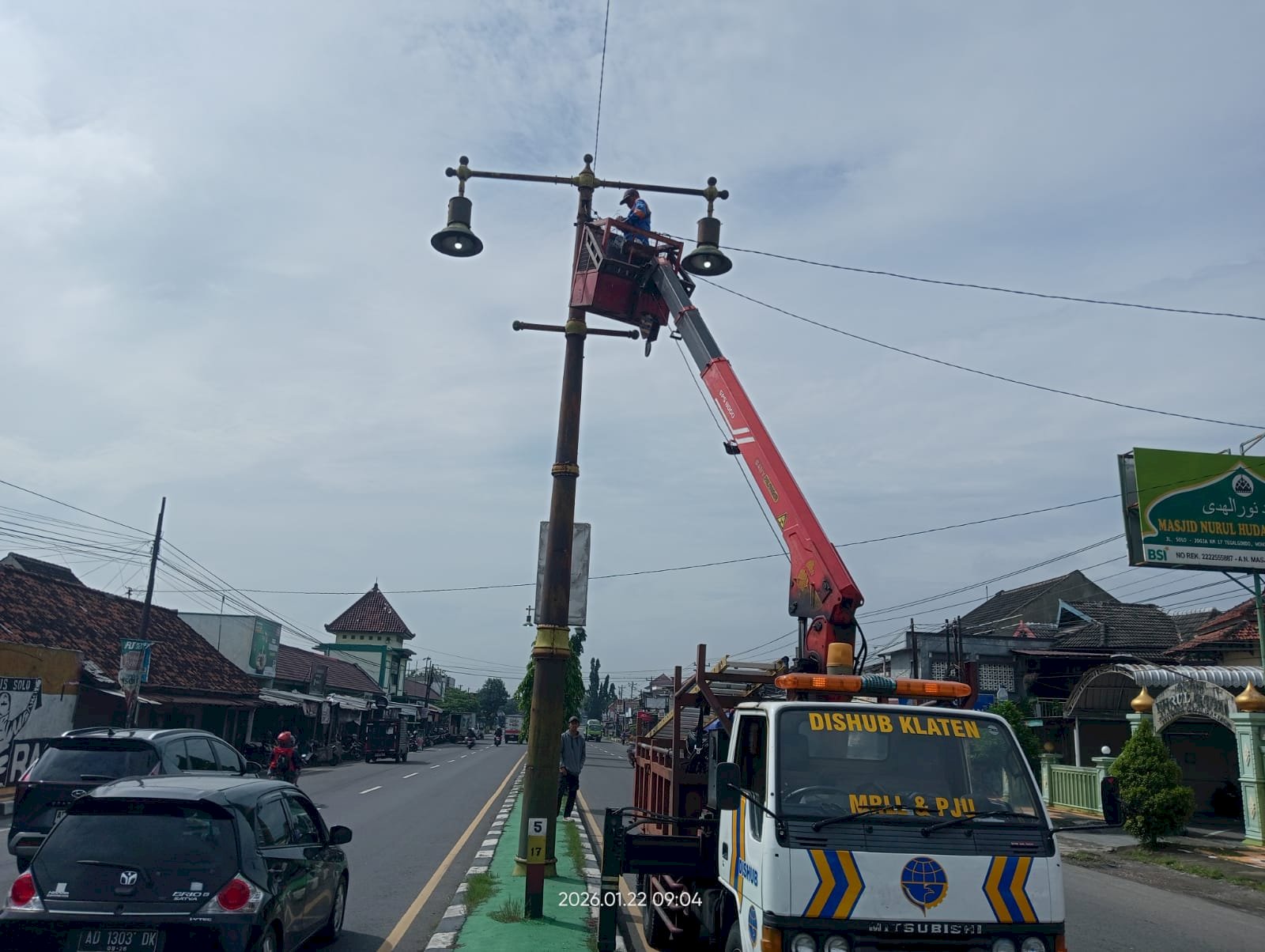 PJU di Ruas Jogja-Solo Tegalgondo Kembali Menyala, Dishub Klaten Sigap Perbaiki