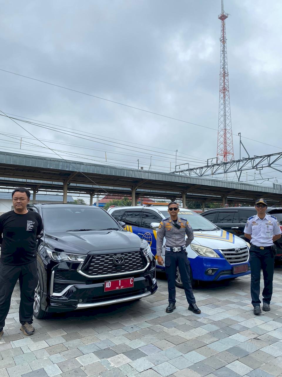 Pengawalan Bupati Klaten: Ojol, Donor Darah, dan Rakor - Semua Lancar Gas Pol!