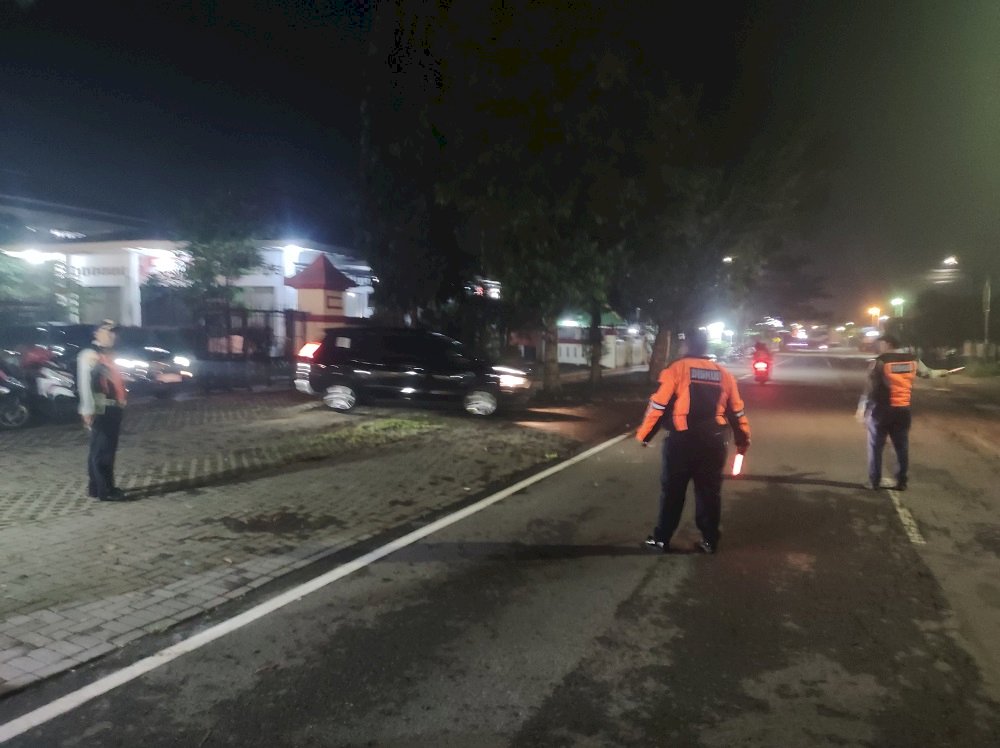 Bupati Nonton, Tim Dishub Atur! Pengelolaan Lalu Lintas Nobar MU vs Arsenal Berjalan Sempurna Bersama Bupati Klaten