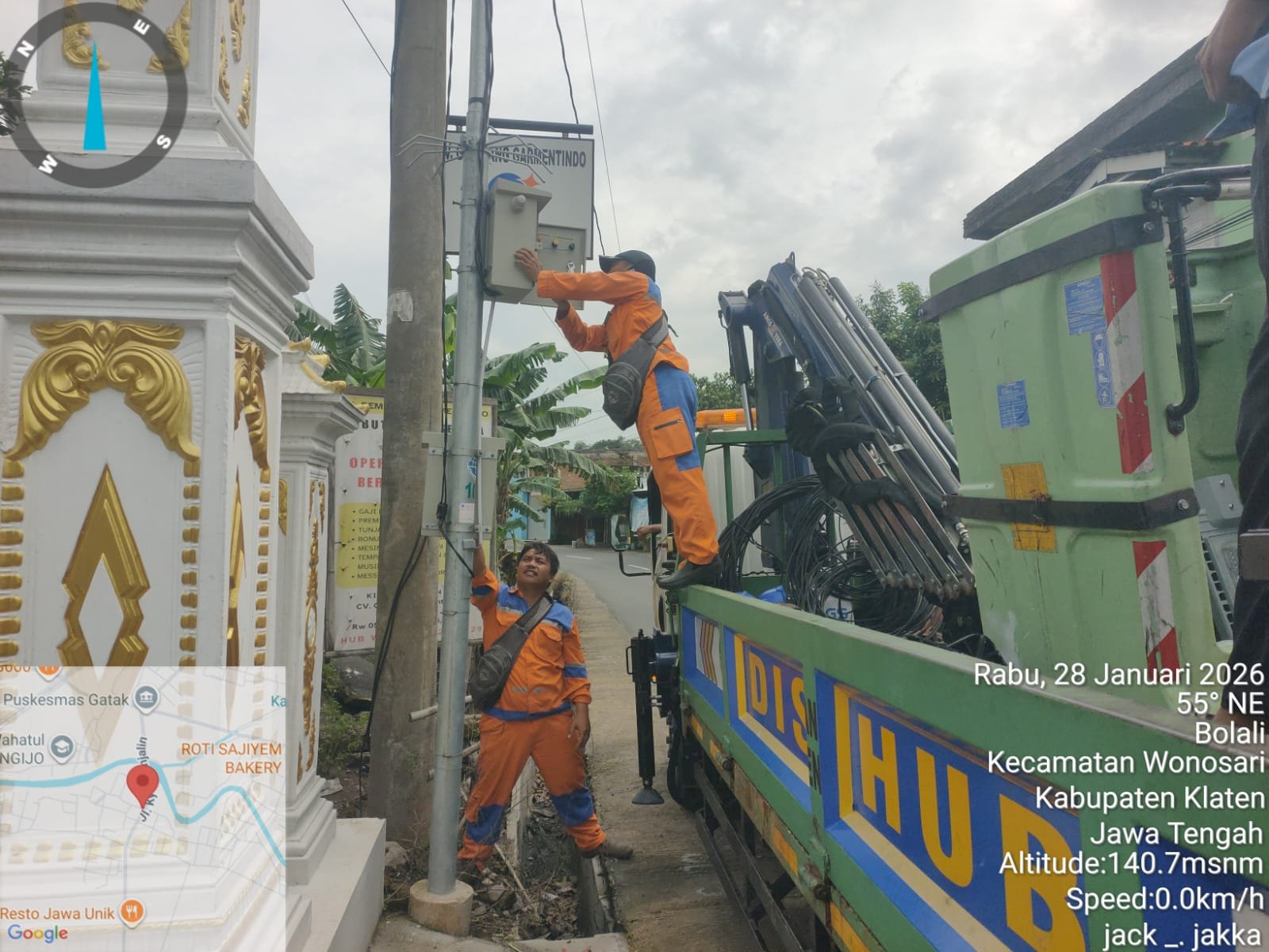 Service kWh Meter PJU di Bolali Wonosari, Tim Dishub Klaten Pastikan Jalan Tetap Terang