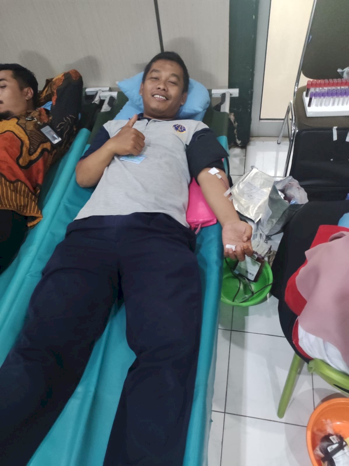Pegawai Dishub Klaten Ikut Donor Darah Peringati HUT Ke-80 Persit KCK