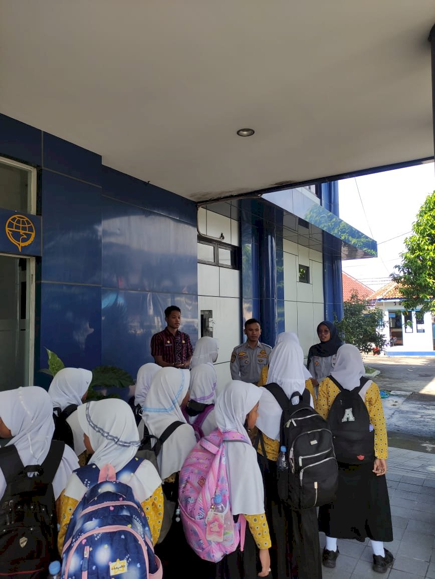 Seru Banget! Siswa SDN 2 Sawahan Belajar Lalu Lintas Sambil Jelajah Kantor Dishub Klaten
