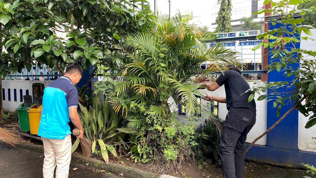 Dishub Klaten Gaspol! Jumat Bersih Dukung Gerakan Indonesia ASRI di Lingkungan Kantor