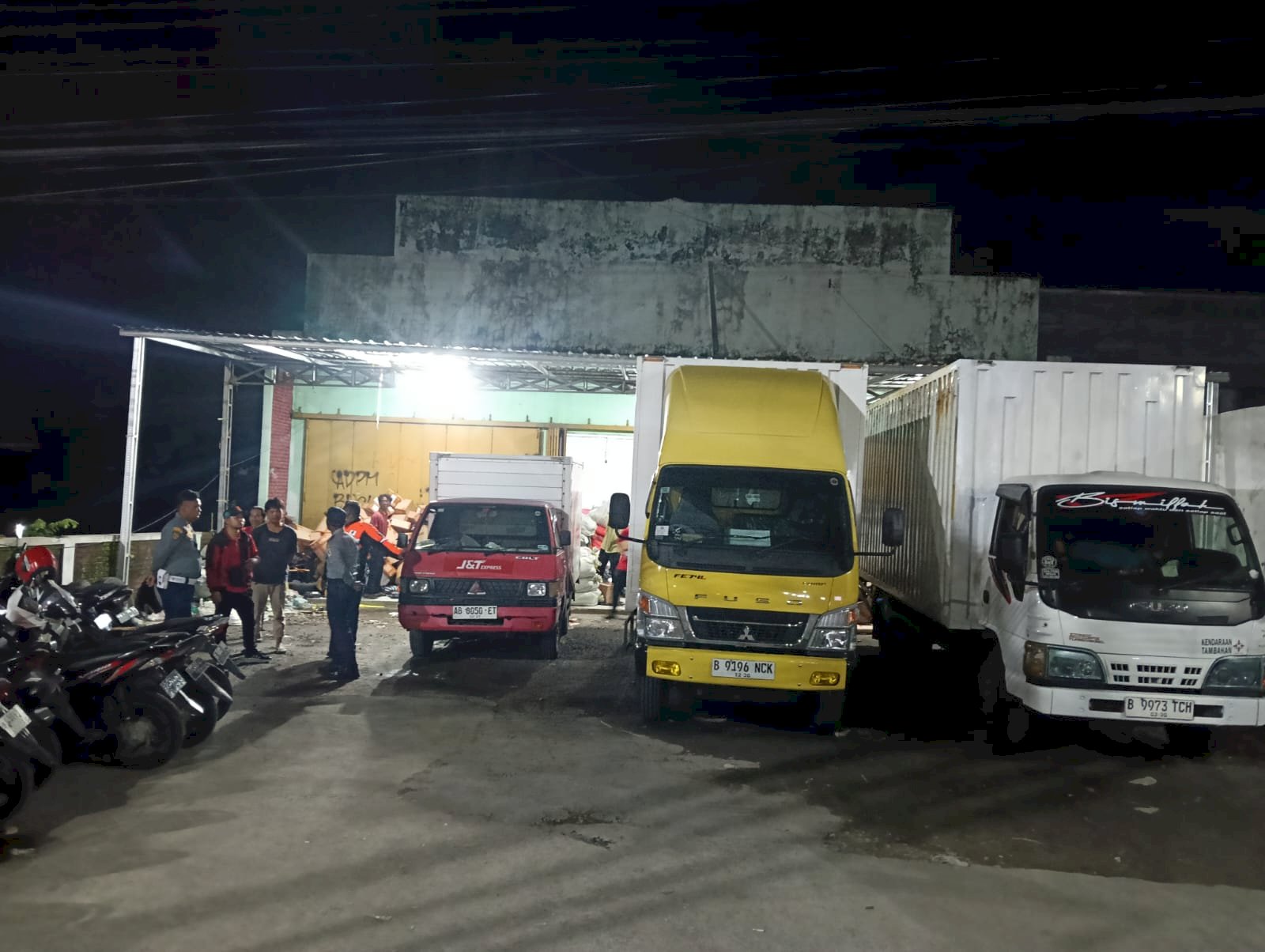 Truk Parkir Liar di Jalan Solo-Jogja? Dishub Klaten Turun Tangan! 