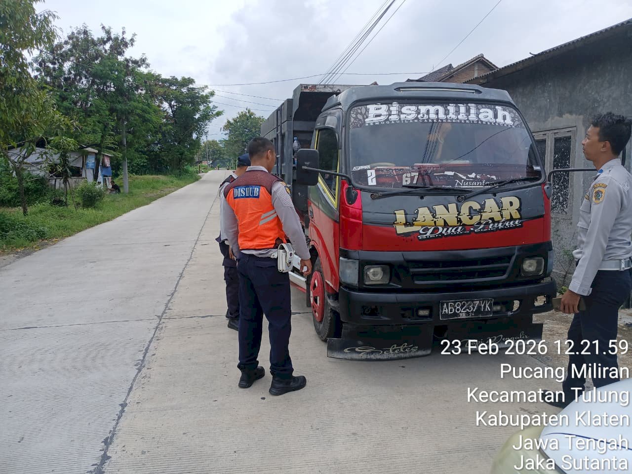 Warga WA, Dishub Gerak! 3 Truk Galian C Kena Peringatan Tertulis di Jalur Tulung-Cokro-Janti-Sidoharjo