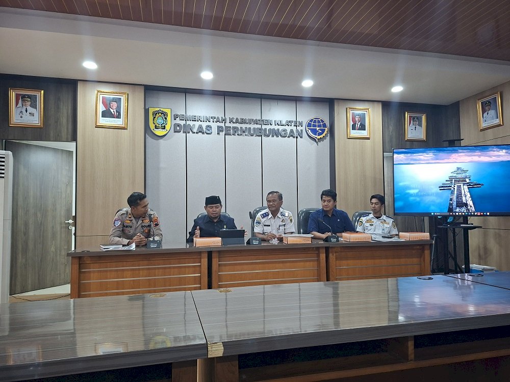 Cukup Sudah! Pemkab Klaten Gelar Rapat Besar Bahas Truk Tronton yang Bikin Jalan Kampung Remuk