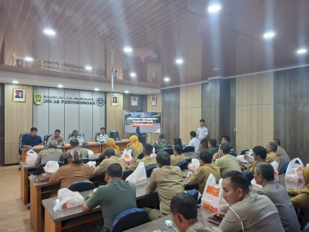 Cukup Sudah! Pemkab Klaten Gelar Rapat Besar Bahas Truk Tronton yang Bikin Jalan Kampung Remuk
