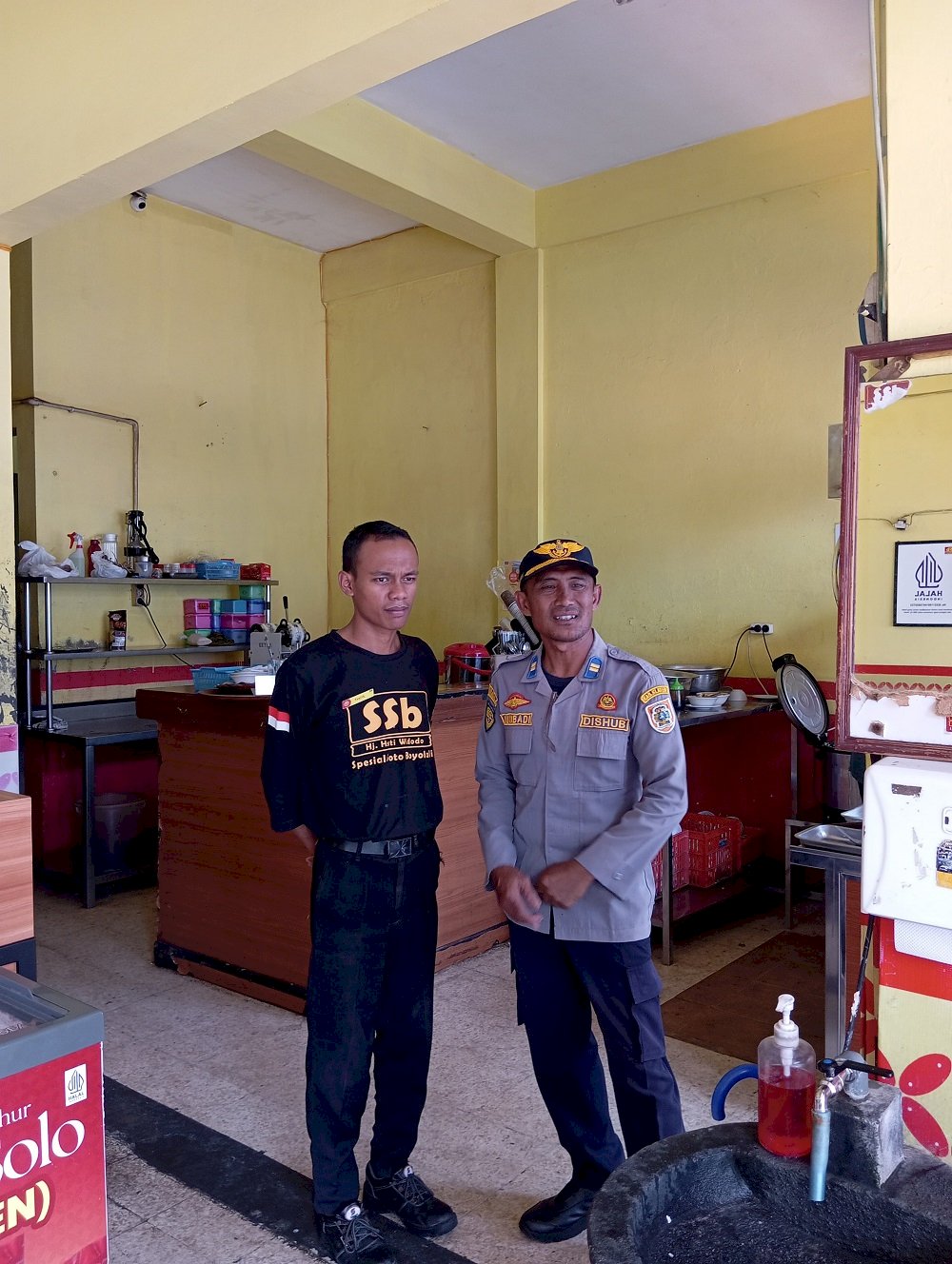 Tiga Aduan Parkir Satu Solusi - Dishub Klaten Tindak Lanjuti Laporan Warga Soal Mie Gacoan, Oma Opa, dan SSB Hj Hesti