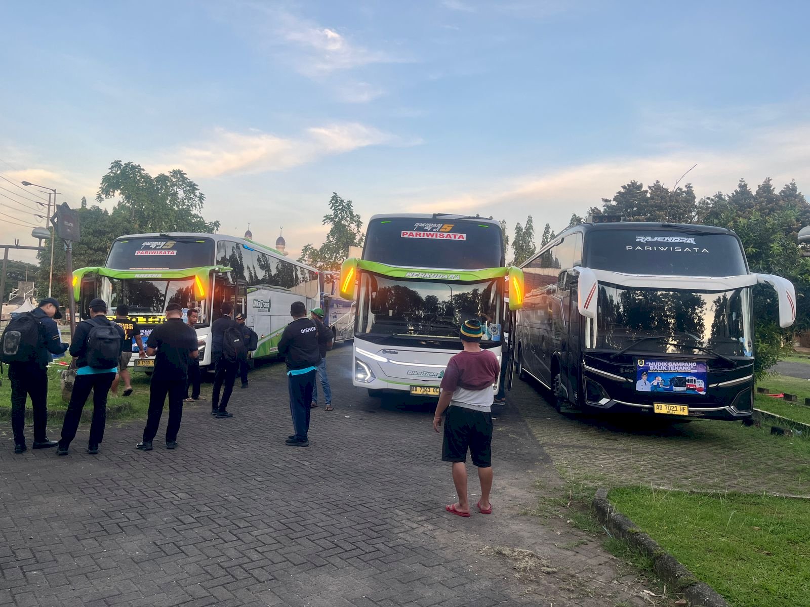 #berteMUDIKlaten! 11 Bus Diberangkatkan dari Klaten, Siap Jemput Ratusan Perantau di TMII Jakarta
