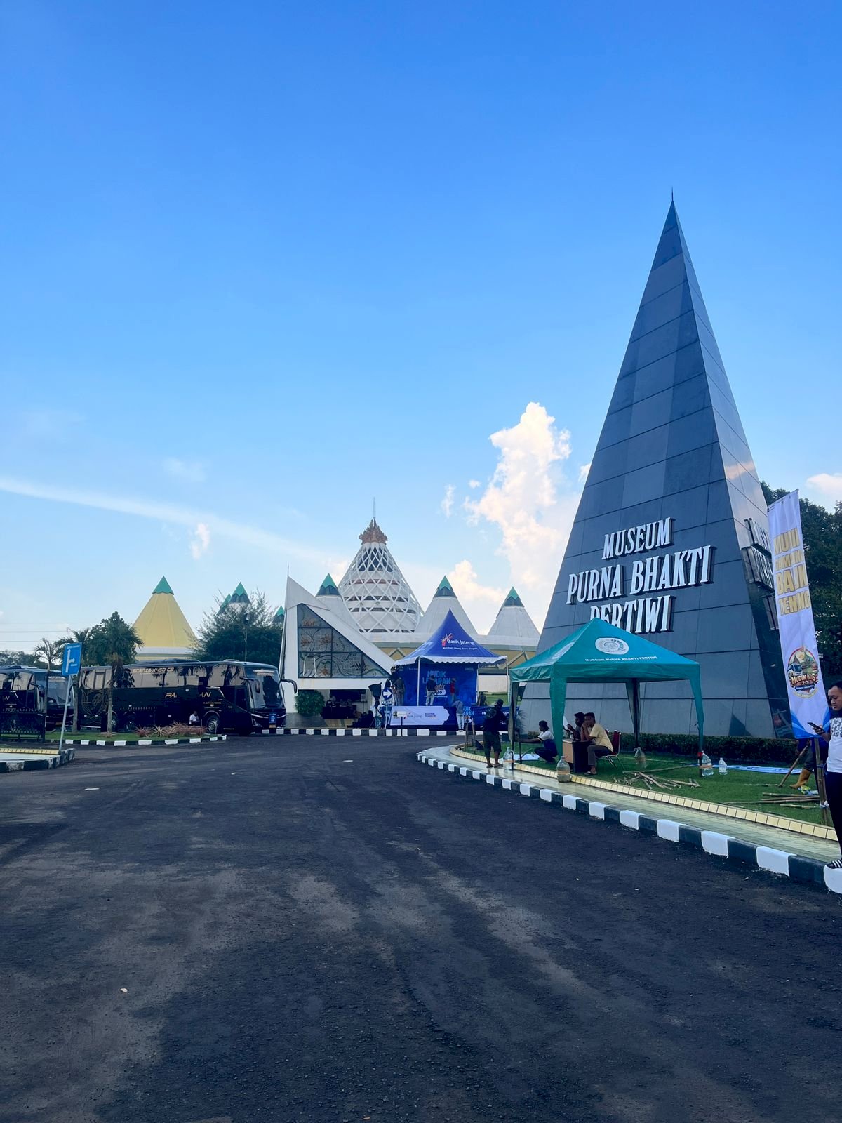 #berteMUDIKlaten! 11 Bus Diberangkatkan dari Klaten, Siap Jemput Ratusan Perantau di TMII Jakarta