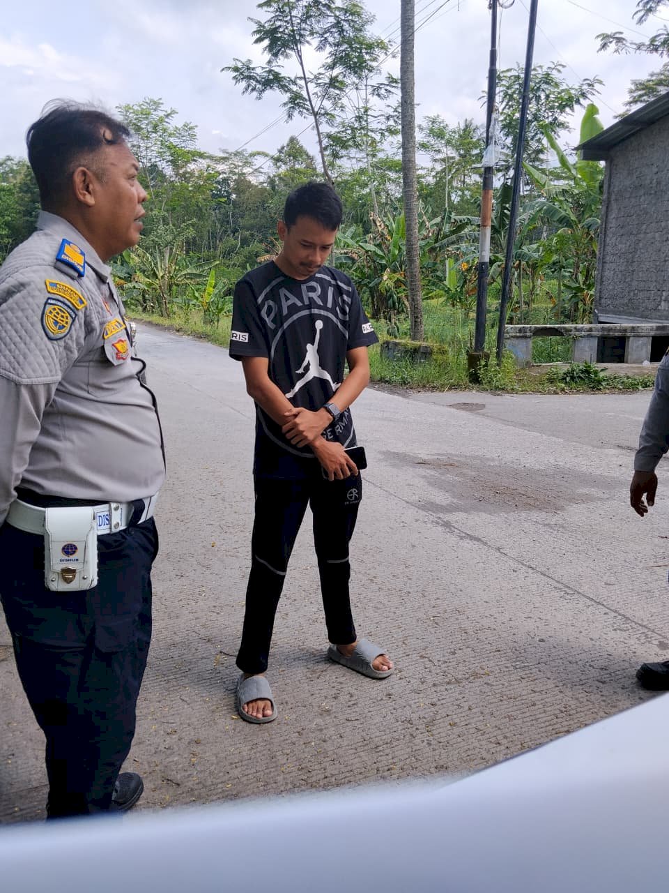 Jembatan Putus, Tim Dalops Buru Jalur Aman untuk Truk Gol C
