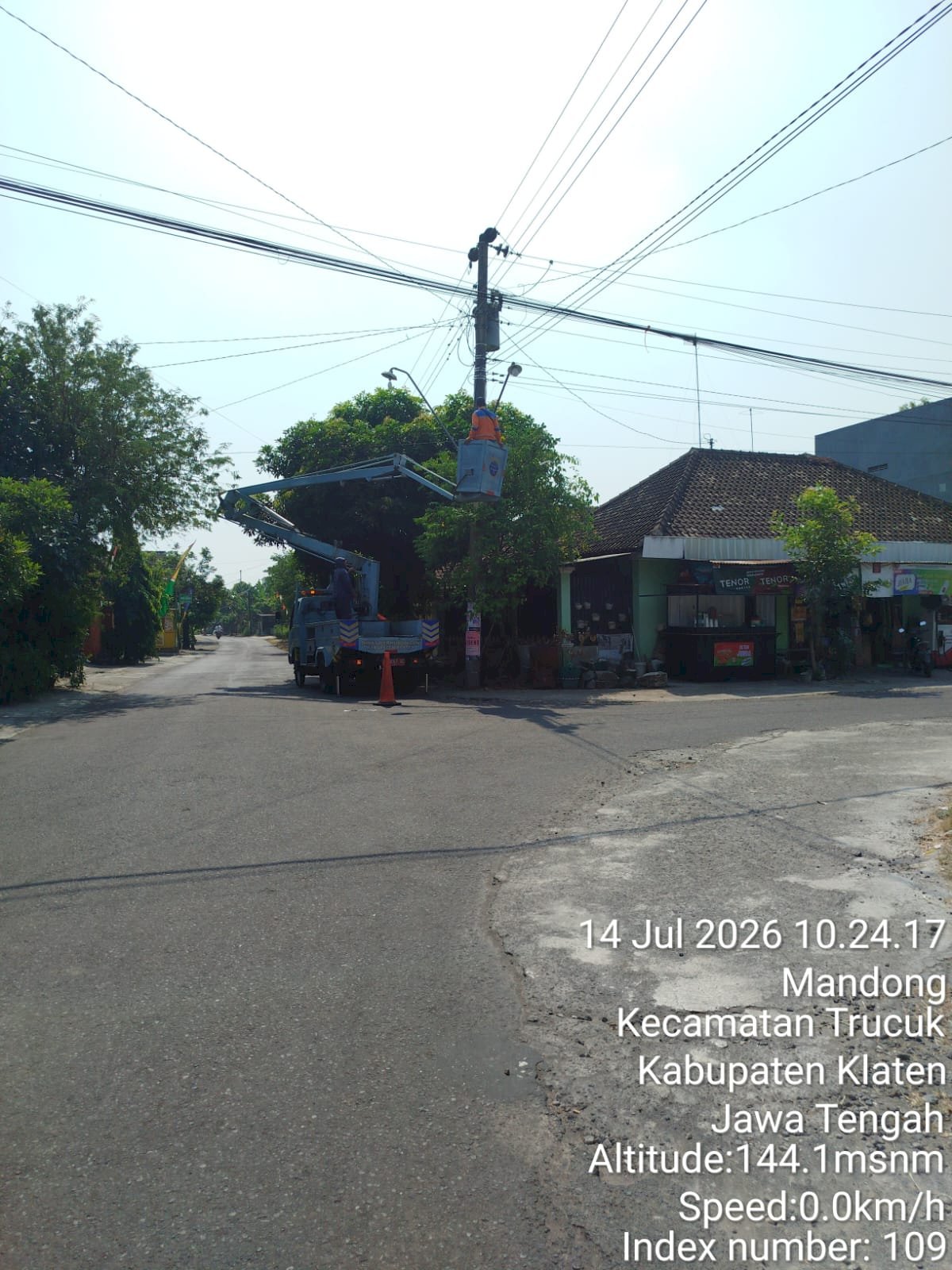Dua Titik di Trucuk Rasakan Efek Ganti Lampu LED