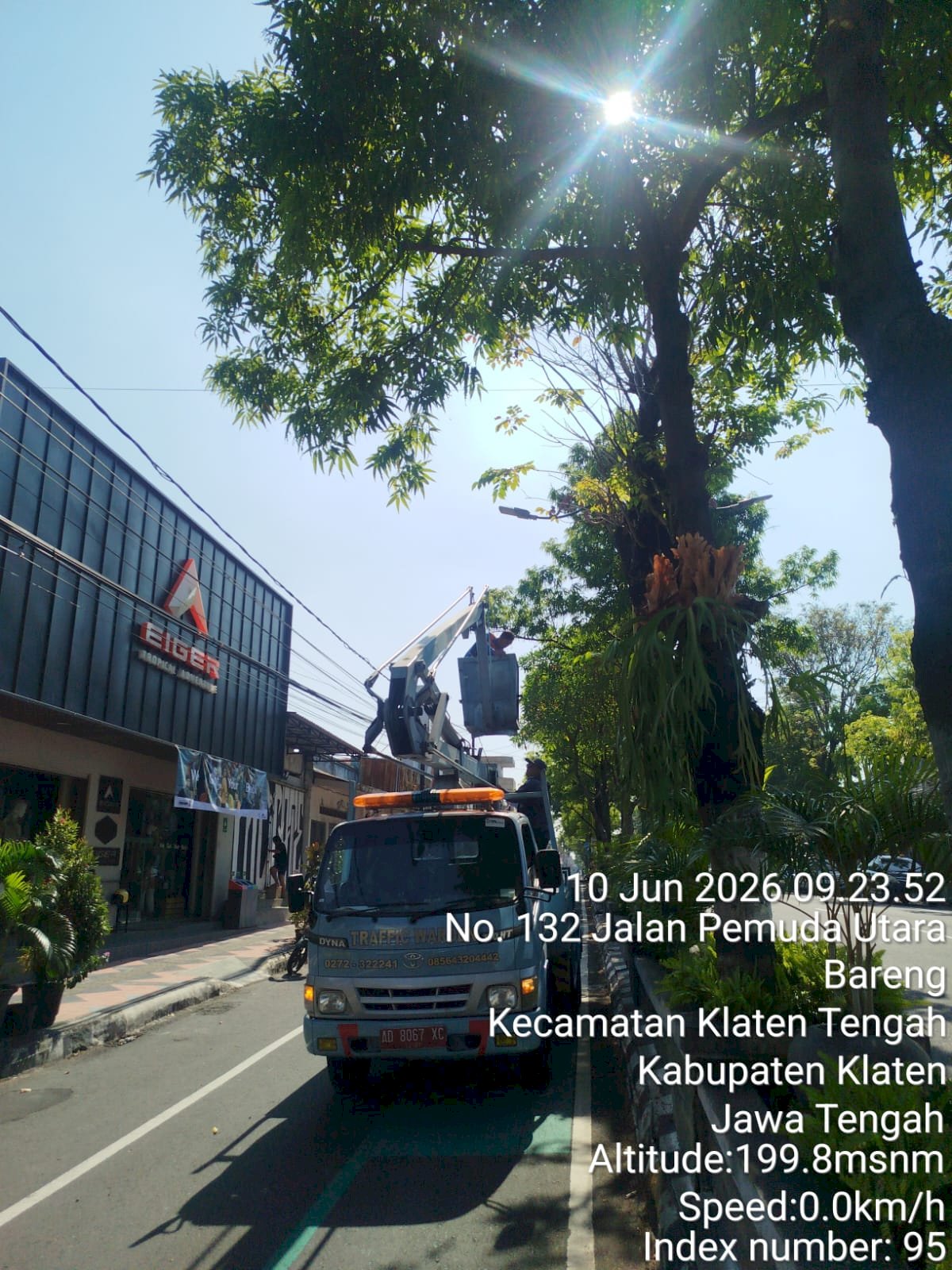 Kabel Ornamen Terbakar, Tim PJU Sigap Turun Tangan