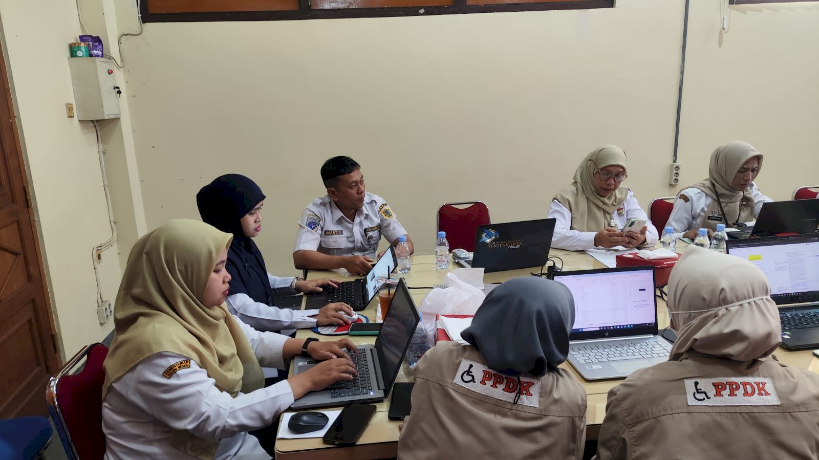 Kejar Deadline! Tim IKK Klaten Bedah Kualitas Perbup MRLL