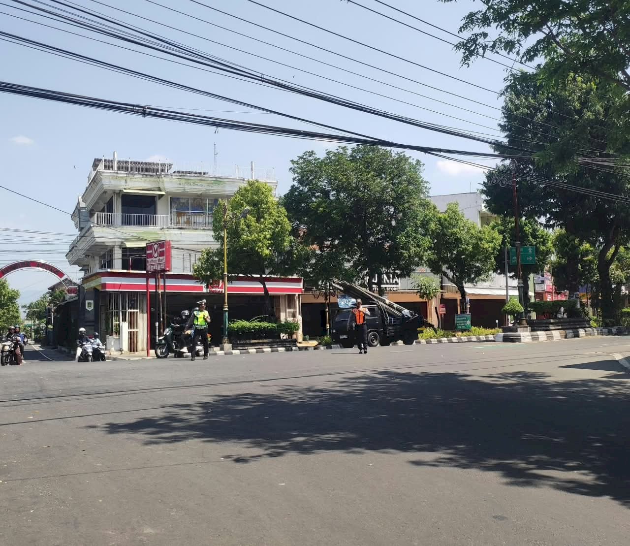 Tiga Dai Kondang Kumpul di Klaten, Lautan Manusia Padati GOR Gelarsena!