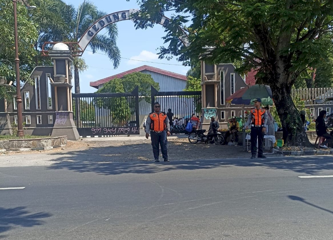 Tiga Dai Kondang Kumpul di Klaten, Lautan Manusia Padati GOR Gelarsena!
