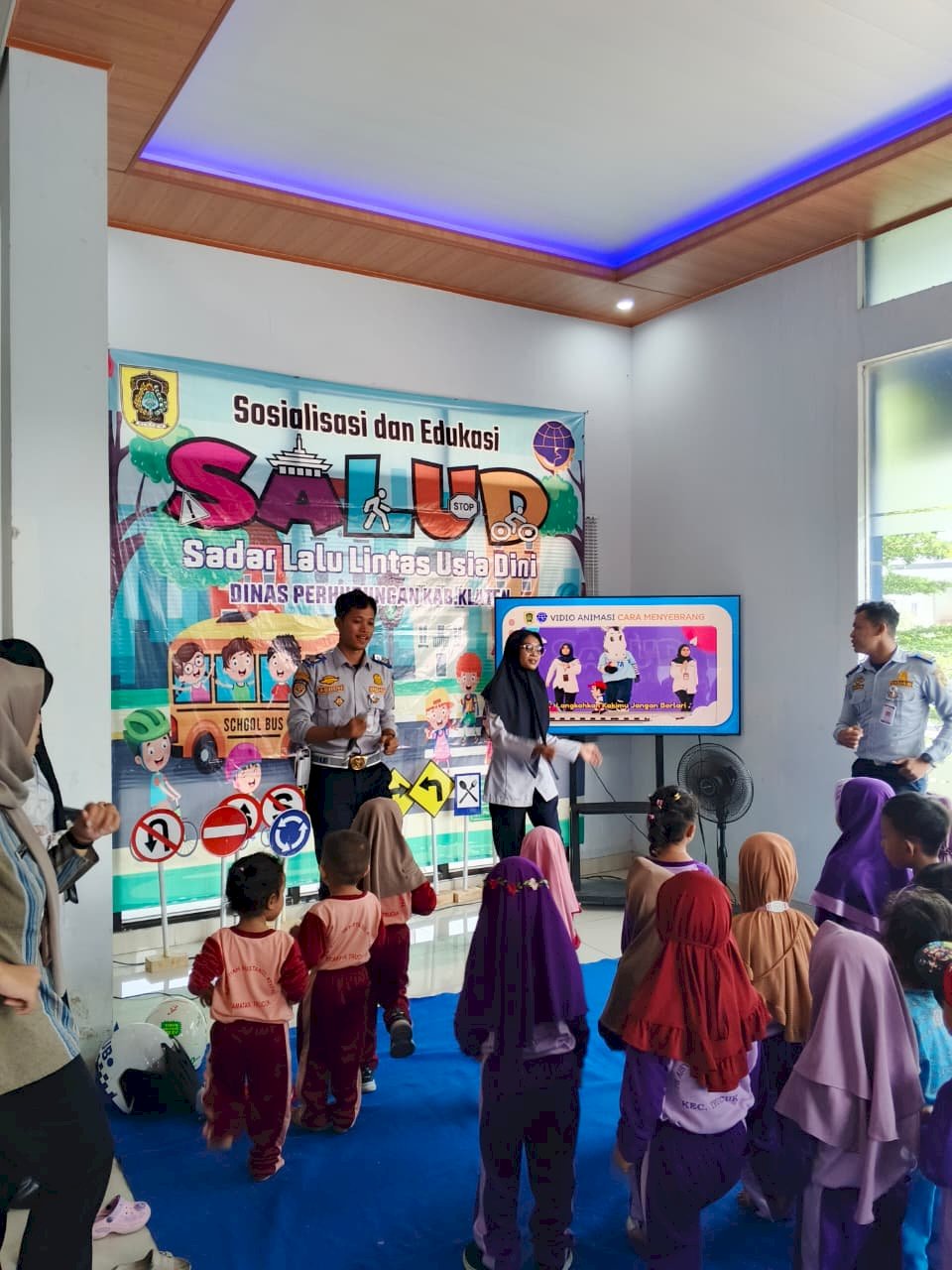 Serbuan Bocah TK Ubah Wajah Kaku Dishub Klaten