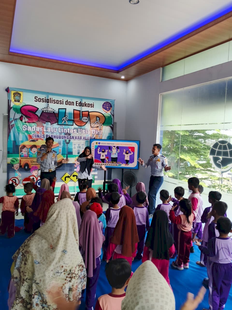Serbuan Bocah TK Ubah Wajah Kaku Dishub Klaten